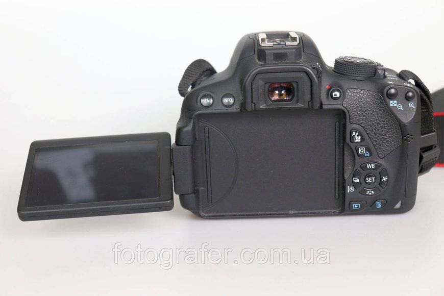 Дзеркальний фотоапарат Canon EOS 700D body (Аренда в Києві) Canon E0S 700D body фото