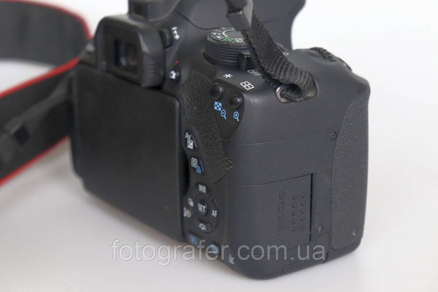 Дзеркальний фотоапарат Canon EOS 700D body (Аренда в Києві) Canon E0S 700D body фото