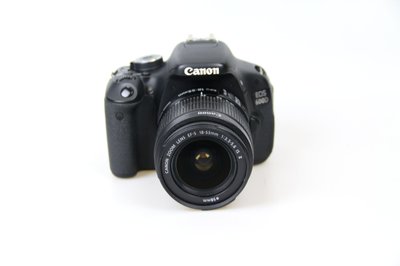 Дзеркальний фотоапарат Canon EOS 600D Kit 18-55 mm f/3.5-5.6IS II Б/У/в магазині Киів 1686213359 фото