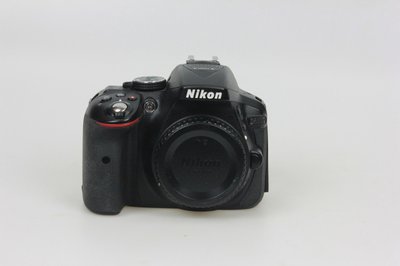 Дзеркальний фотоапарат Nikon D5300 Body Б/У / У магазині 1695644856 фото