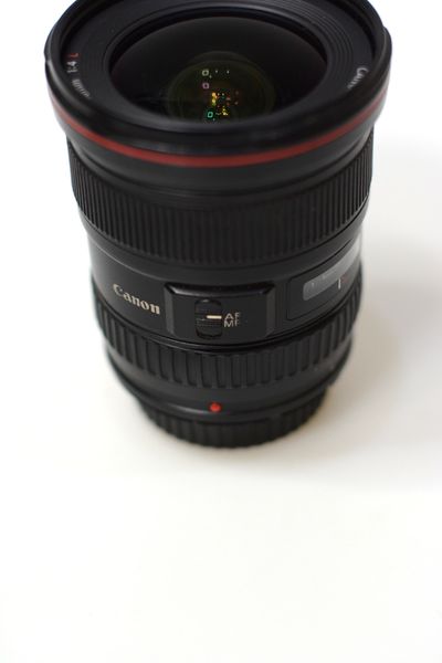 Объектив Canon EF 17-40mm f/4L USM Б/У / в магазині Киів 907985744 фото