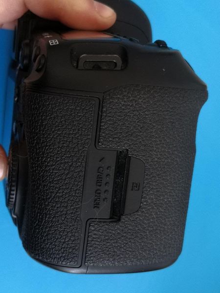 Фотоаппарат Canon EOS 5D Mark IV body б/у / В магазине 1581042735 фото