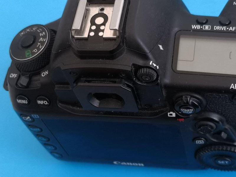 Фотоаппарат Canon EOS 5D Mark IV body б/у / В магазине 1581042735 фото