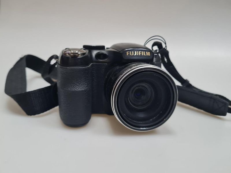 Фотоапарат Fujifilm FinePix S2800HD б/у в магазине Киев 1727752880 фото